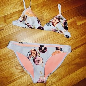 **SOLD** Triangl Bikini Set